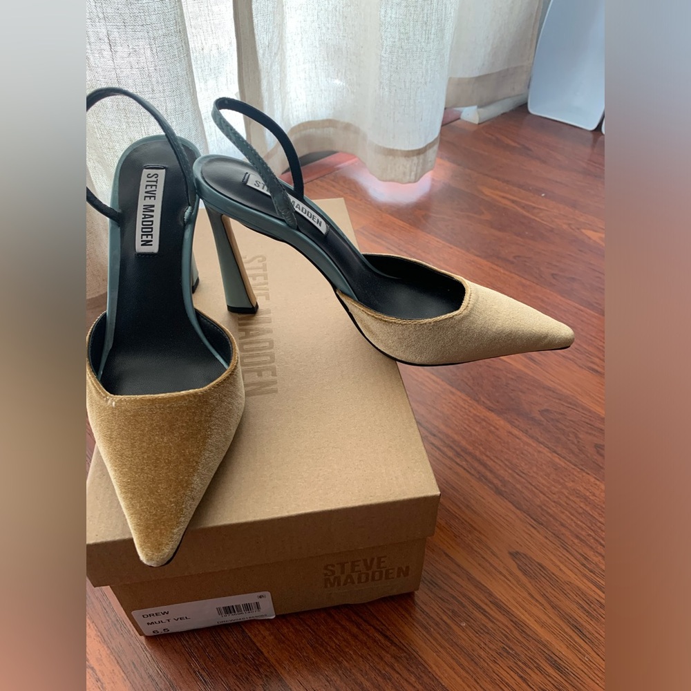 Steve Madden Drew sling back heel. Brand new! With box.